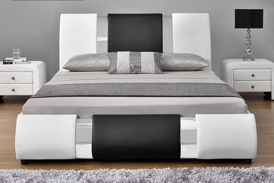 1146 Cuscino decorato con filo d'argento Letto Imbottito