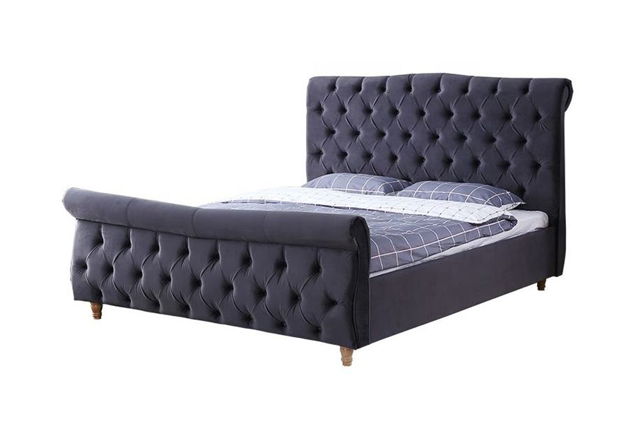 1304 Letto imbottito con struttura in legno rivestito in tessuto di velluto