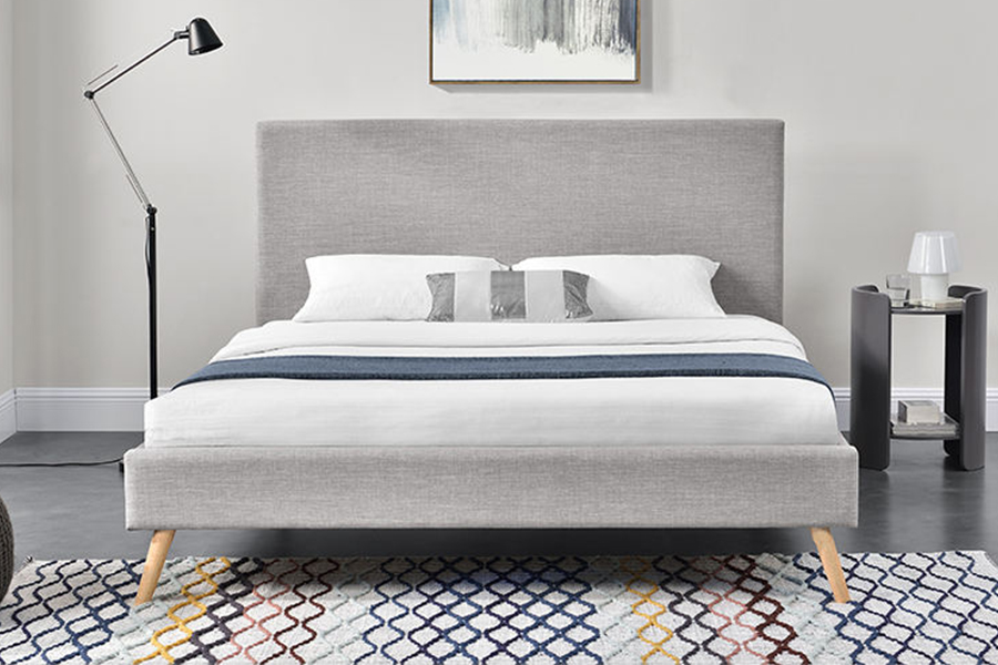 1281 Letto imbottito con testiera semplice in tessuto