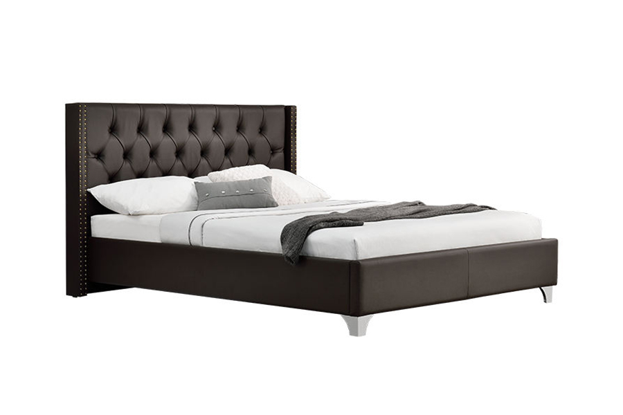 1210 Letto imbottito con borchie classiche dal design Wing