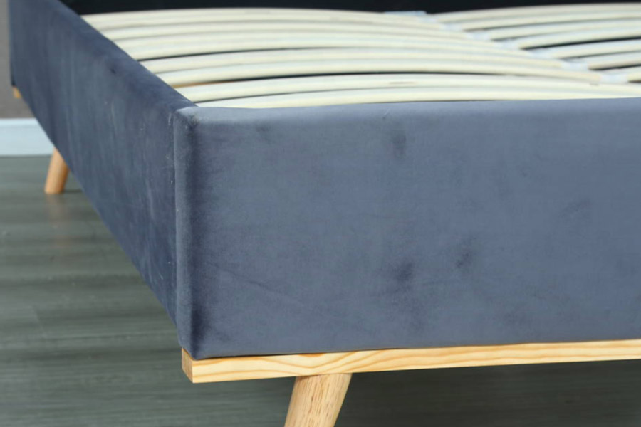 1457 Letto imbottito in velluto dal design moderno e semplice