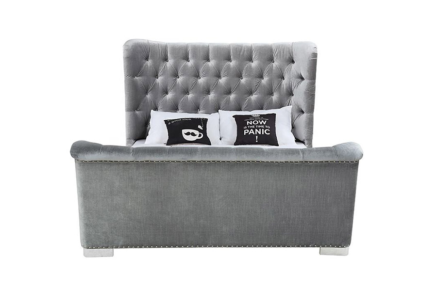 1413 Letto imbottito con piattaforma imbottita dal design moderno