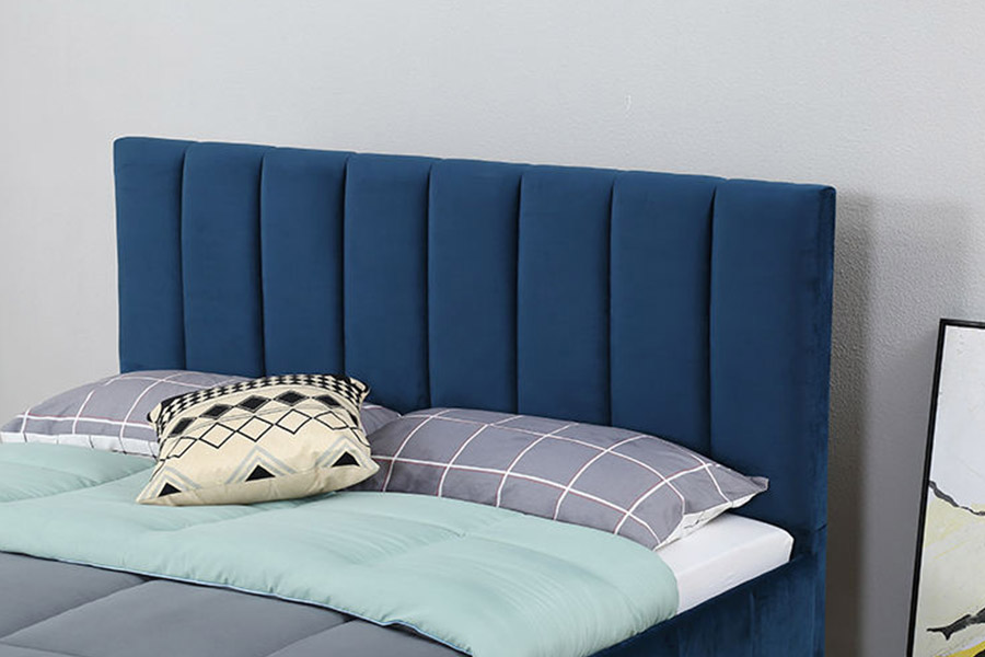 1382 Letto matrimoniale in stile moderno Letto imbottito in legno massello