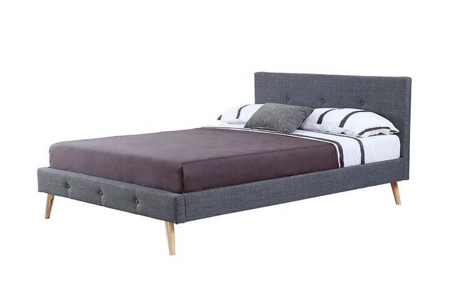 1368 Letto imbottito dal design scandinavo elegante
