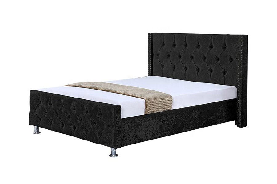 1357 Letto imbottito con struttura in legno e pelle