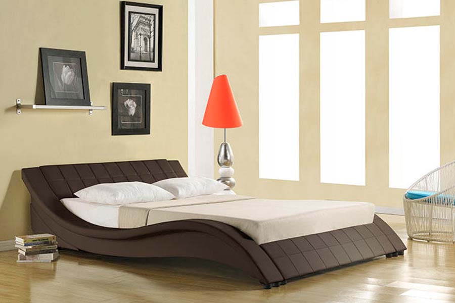 Letto imbottito in pelle dal design classico curvo 1840