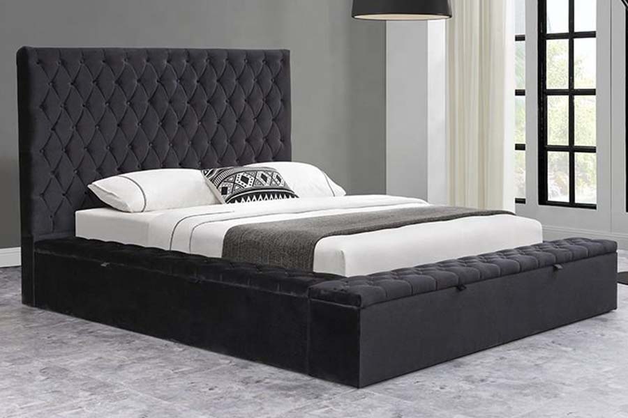 1578 Letto imbottito con pannello in legno e testiera capitonnè