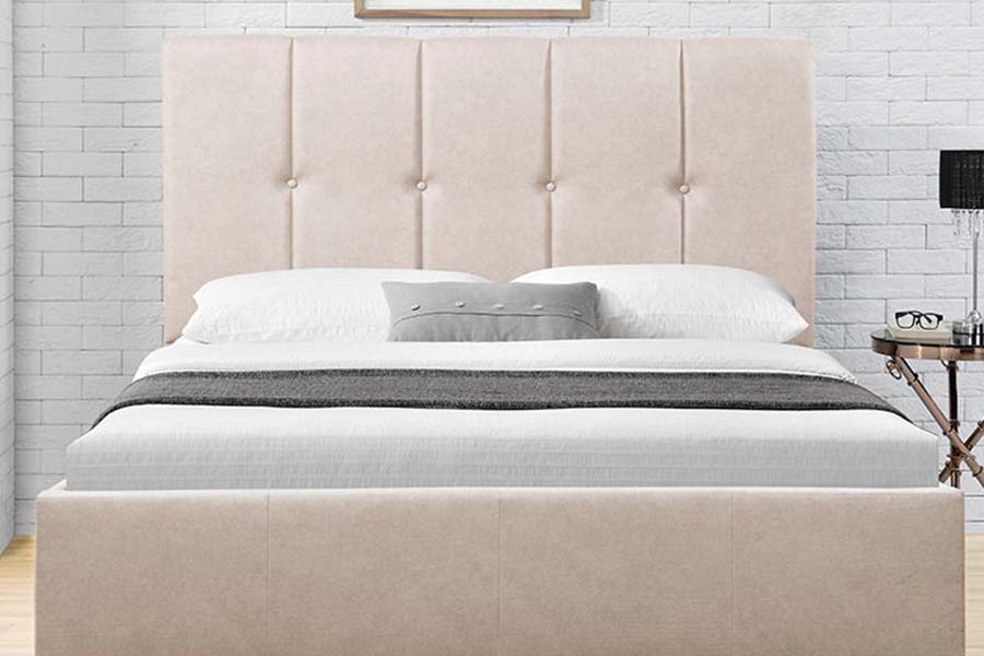 1616 Letto imbottito King Size in morbido tessuto dal design a bottoni