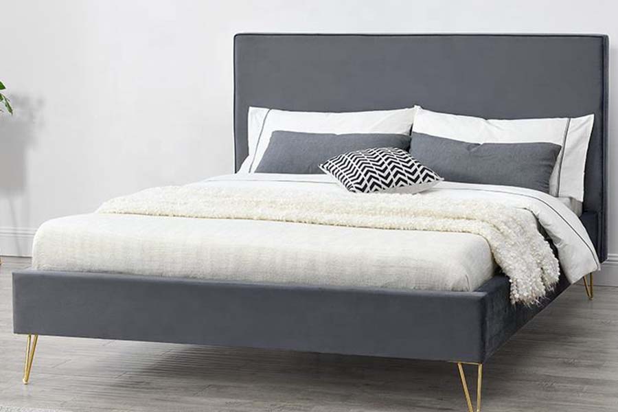 1476 Letto imbottito con piattaforma in tessuto di velluto colorato