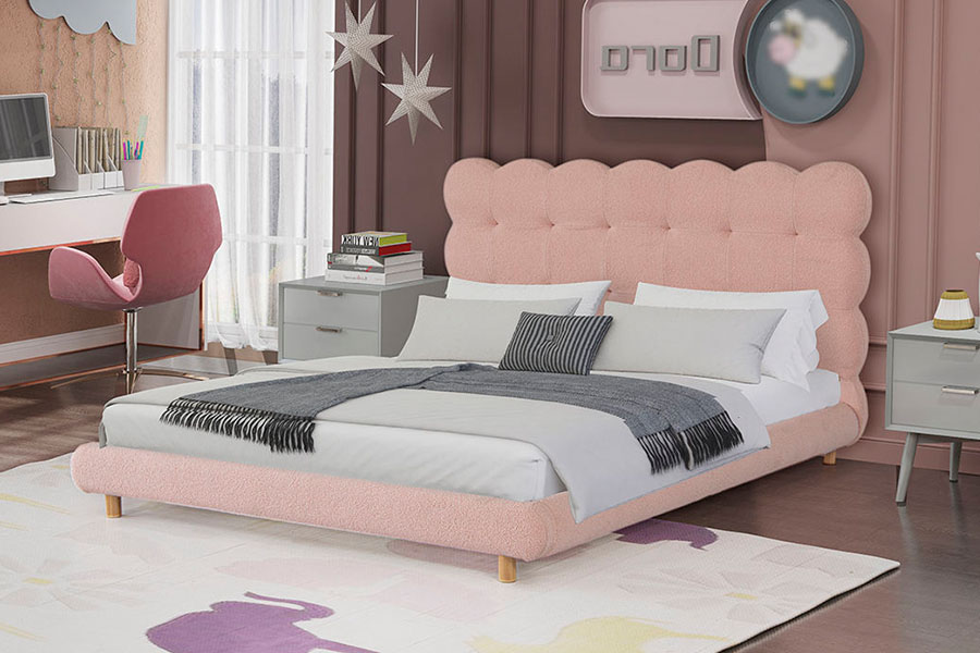 4134 Letto imbottito capitonné in lana Sherpa dal design francese