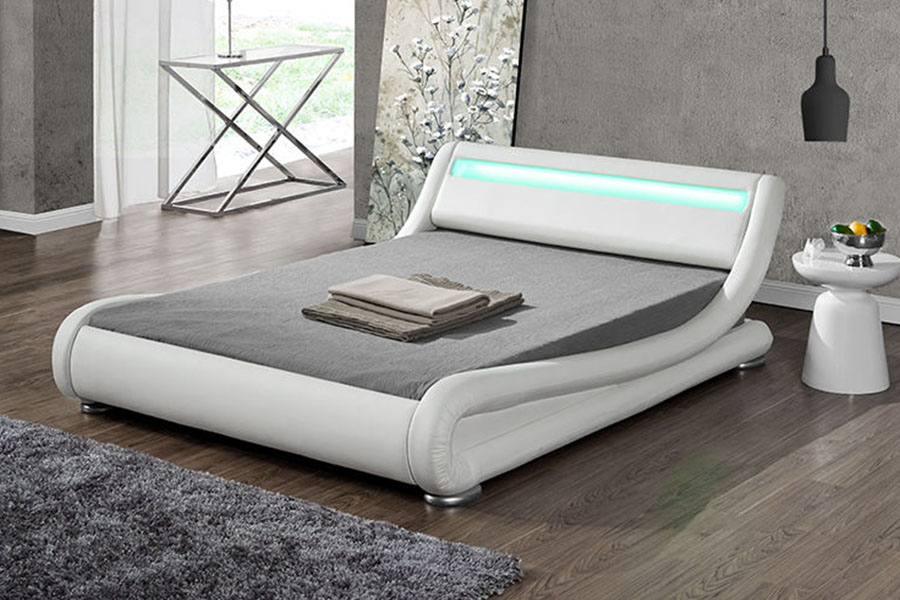 Letto imbottito moderno in tessuto 1881
