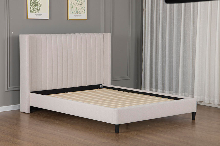 4905 Letto con piattaforma minimalista in lino trapuntato