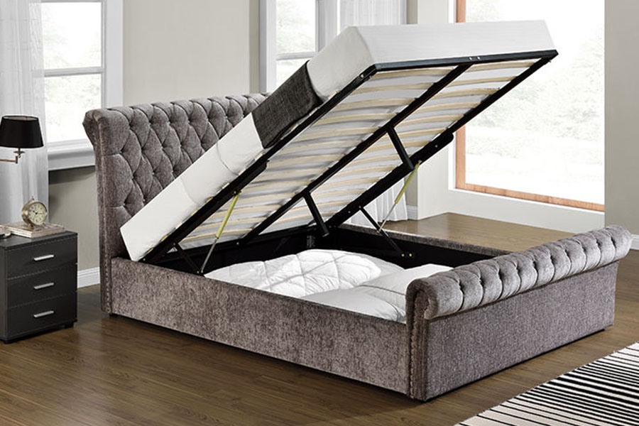 1153G Letto contenitore Chesterfield ottomano in cristallo di velluto schiacciato