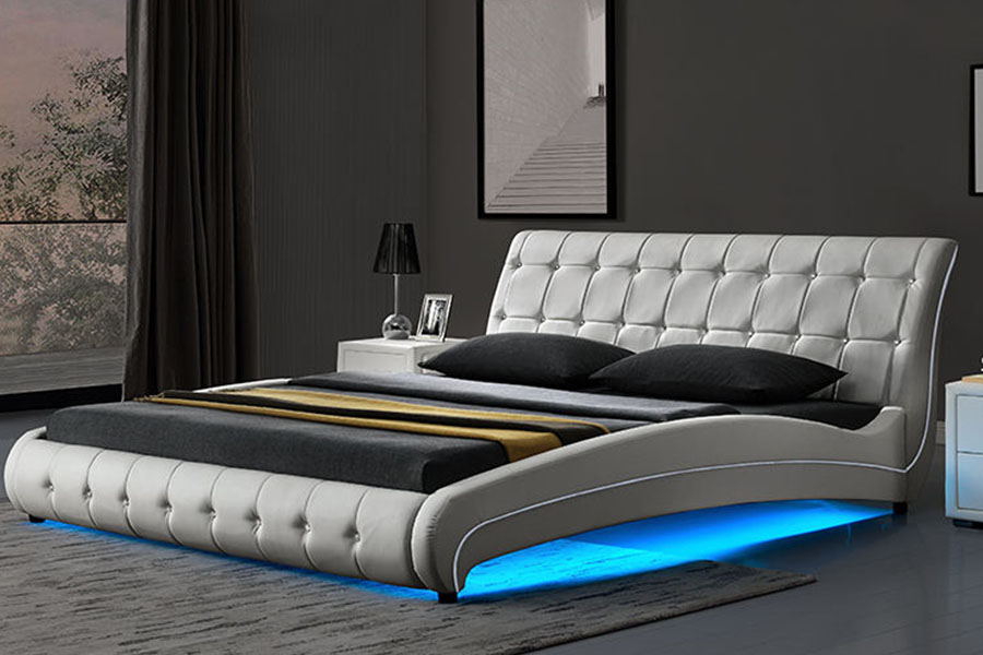 1144-1 Struttura letto imbottita di lusso a LED in ecopelle capitonnè