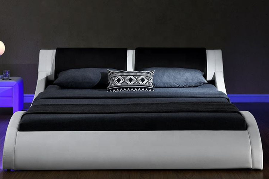 1187-1 Struttura letto imbottita king size in pelle italiana a forma di S con LED