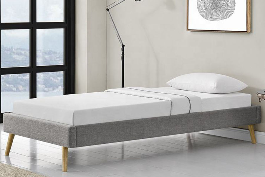 1159C Letto scandinavo con pannelli in compensato e piedi in legno di lino