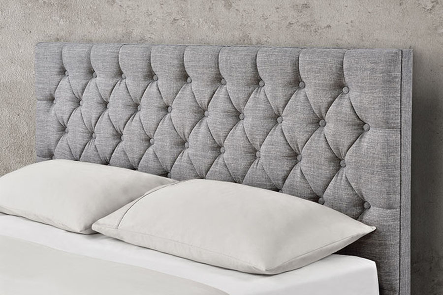 1253G Telaio letto contenitore idraulico con gambe cromate in tessuto grigio trapuntato a diamante