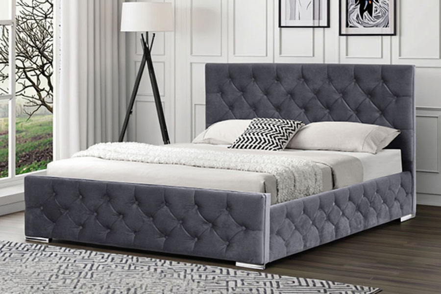 1253G Telaio letto contenitore idraulico con gambe cromate in tessuto grigio trapuntato a diamante